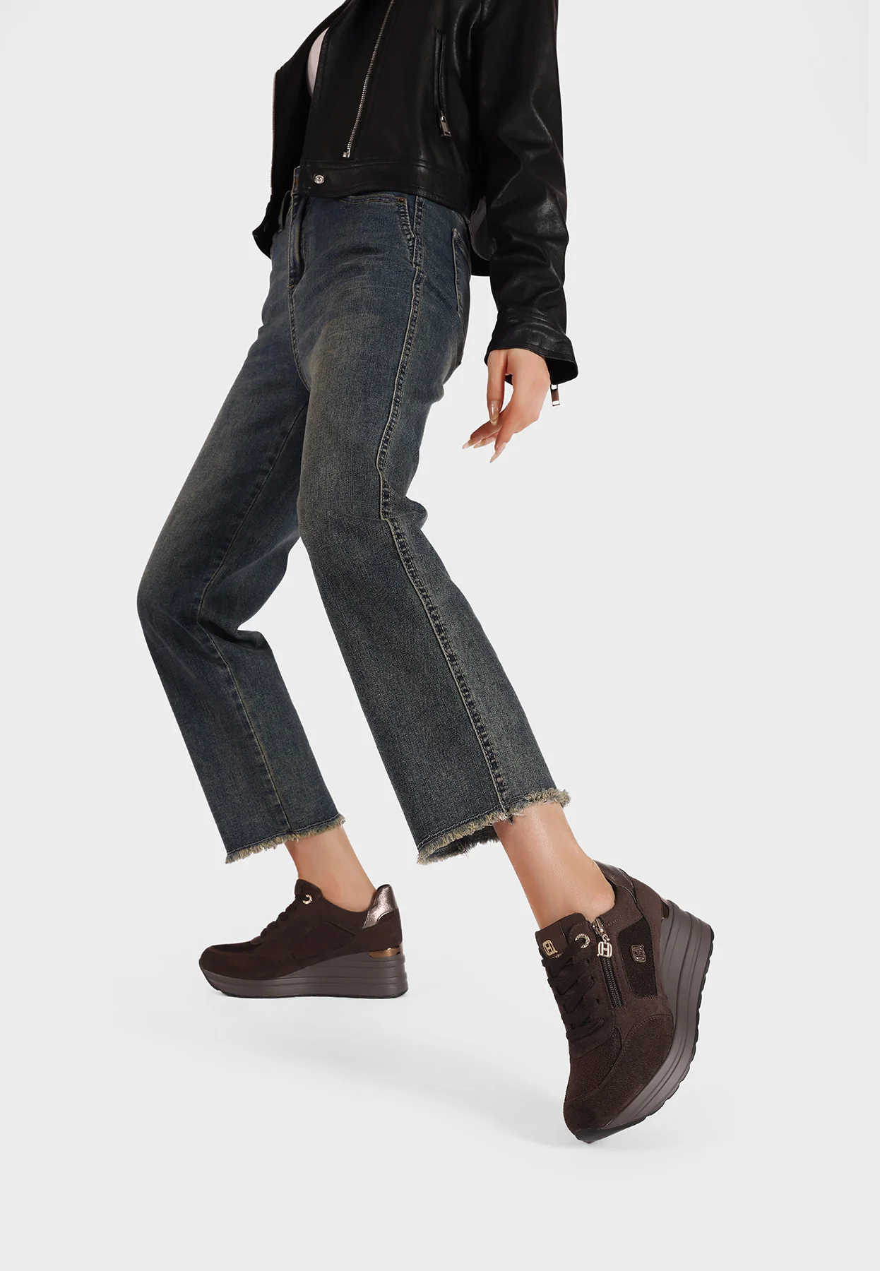 Sneakers da donna con zeppa e zip laterale X33-27 - immagine 8