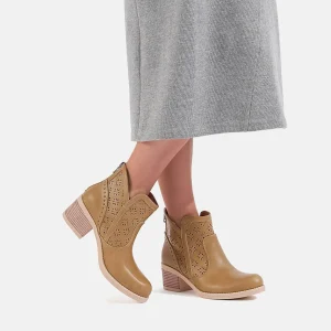 Stivaletto traforato beige con tacco medio X30-106